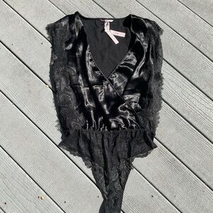 Victoria Secret Black Lace Bodysuit NWT LARGE